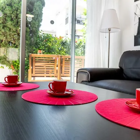 Sunny Terrace *